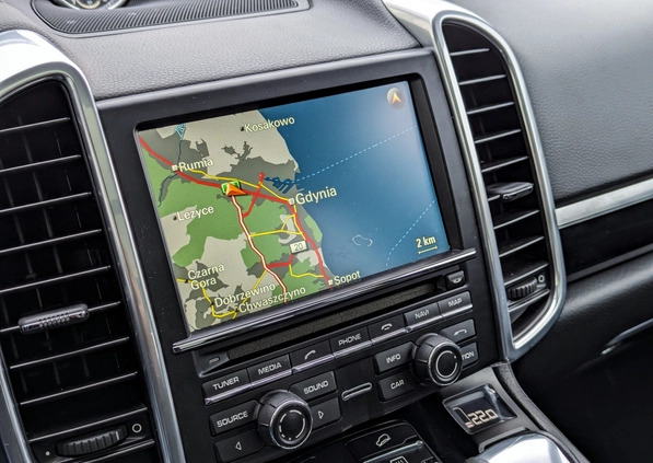Porsche Cayenne cena 149000 przebieg: 110000, rok produkcji 2017 z Gdynia małe 277